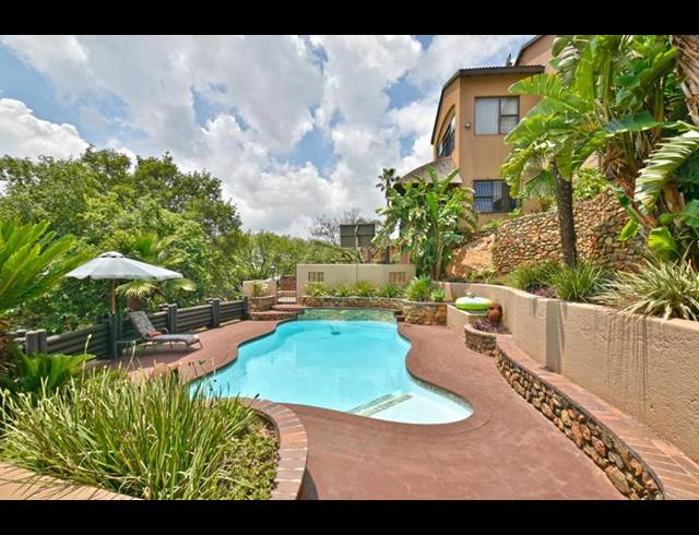 7 BEDROOM HOUSE FOR SALE IN GLENVISTA